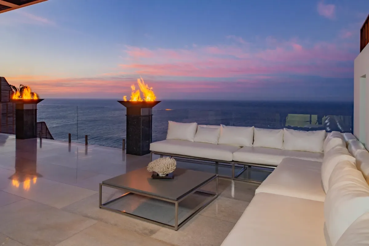 MANTEA CASA CABO | PEDREGAL 18
