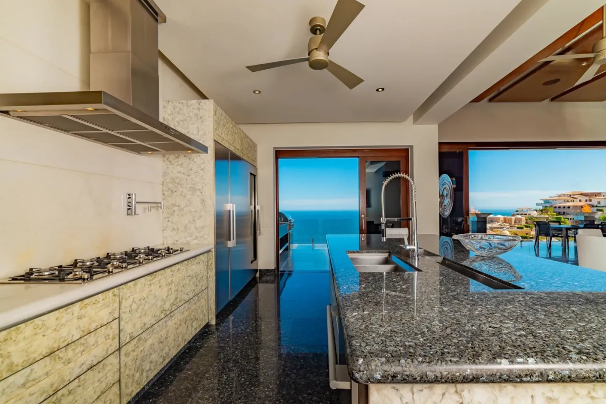 MANTEA CASA CABO | PEDREGAL 23